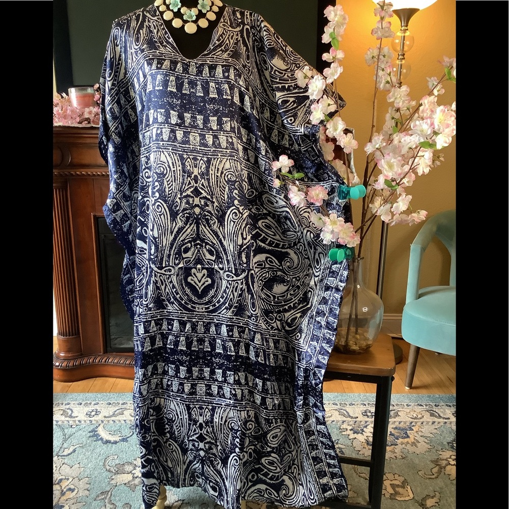LOWEST🌺 NWT WINLAR BLUE SATIN CHARMEUSE FULL LENGTH CAFTAN - Picture 2 of 13